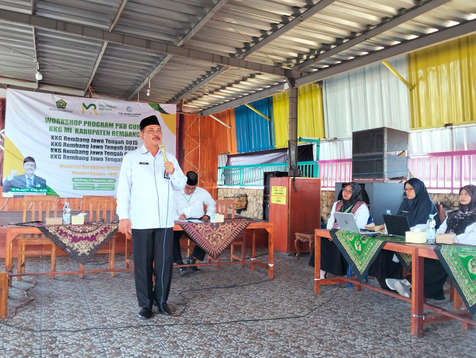 Kakankemenag Sampaikan Pentingnya Penanaman Moderasi Beragama Kepada Siswa