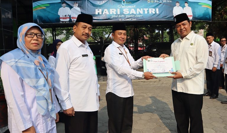 PP Al-Manaar Muhammadiyah Pemalang Raih Stand Desain Terbaik