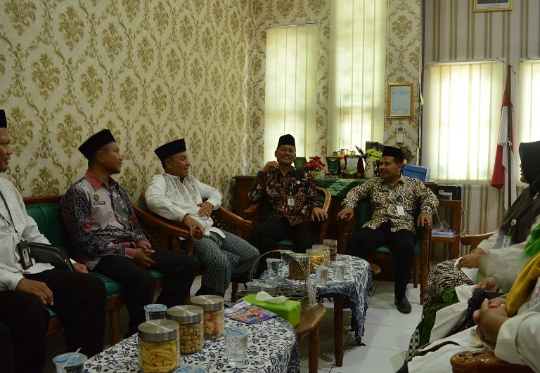 UPZ Kankemenag Pemalang Lakukan Studi Tiru