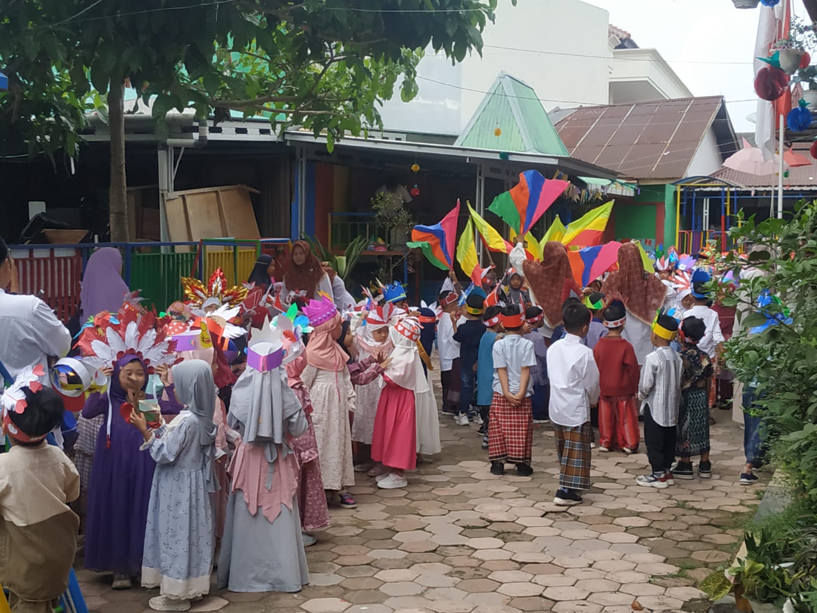 Marching Band Stimulasi Kreativitas Pembelajaran Asik Fase Awal Perjalanan Pendidikan Anak di RA
