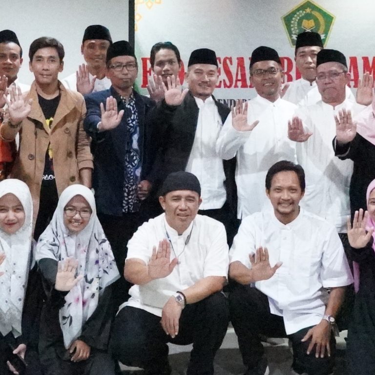 Kampanyekan Pesantren Ramah Anak Melalui Karya Cipta Lagu