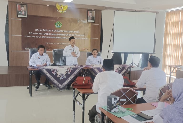 Kepala Kemenag Imam Tobroni Buka Pelatihan Teknis Manajemen Pesantren