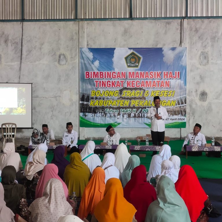 Buka Bimbingan Manasik Haji Tingkat Kecamatan, Kepala Kemenag Kabupaten Pekalongan Tegaskan Pentingnya Manasik Sebagai Bekal Ilmu Bagi Para Calon Jamaah