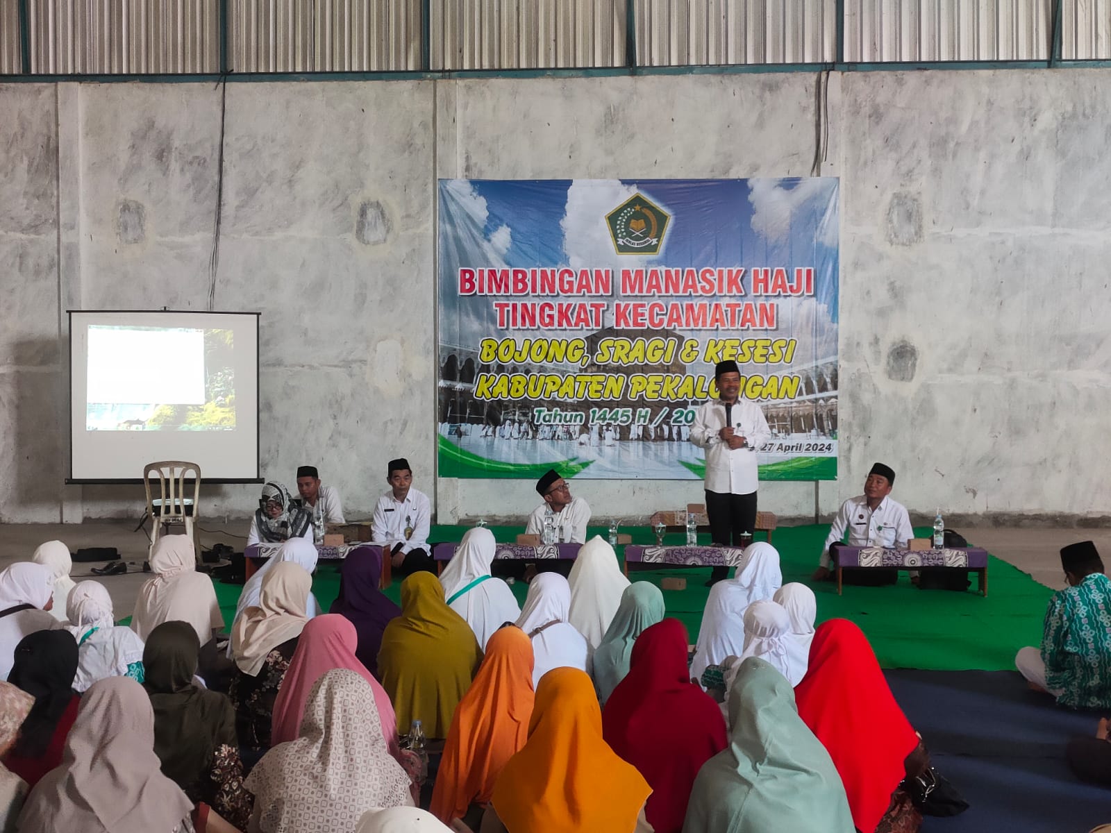Buka Bimbingan Manasik Haji Tingkat Kecamatan, Kepala Kemenag Kabupaten Pekalongan Tegaskan Pentingnya Manasik Sebagai Bekal Ilmu Bagi Para Calon Jamaah