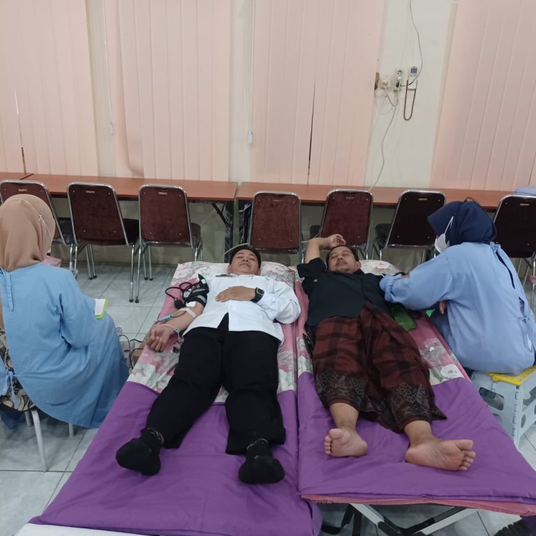 Bantu Penuhi Tingginya Kebutuhan Transfusi Darah, Kantor Kementerian Agama Kabupaten Pekalongan Gelar Kegiatan Donor Darah