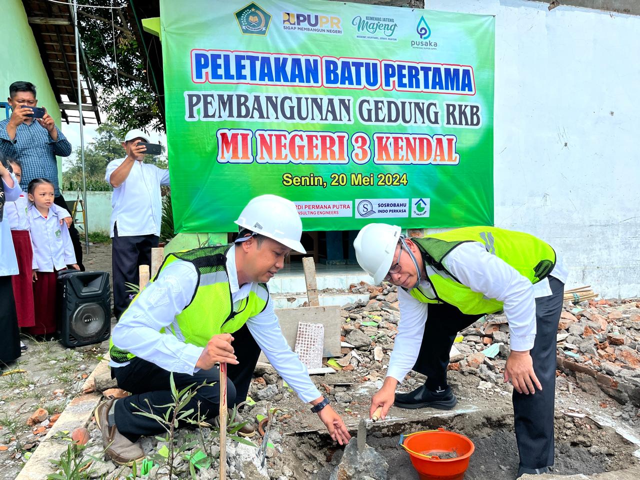 Peletakan Batu Pertama, Pembangunan Gedung RKB MIN 3 Kendal Resmi Dimulai