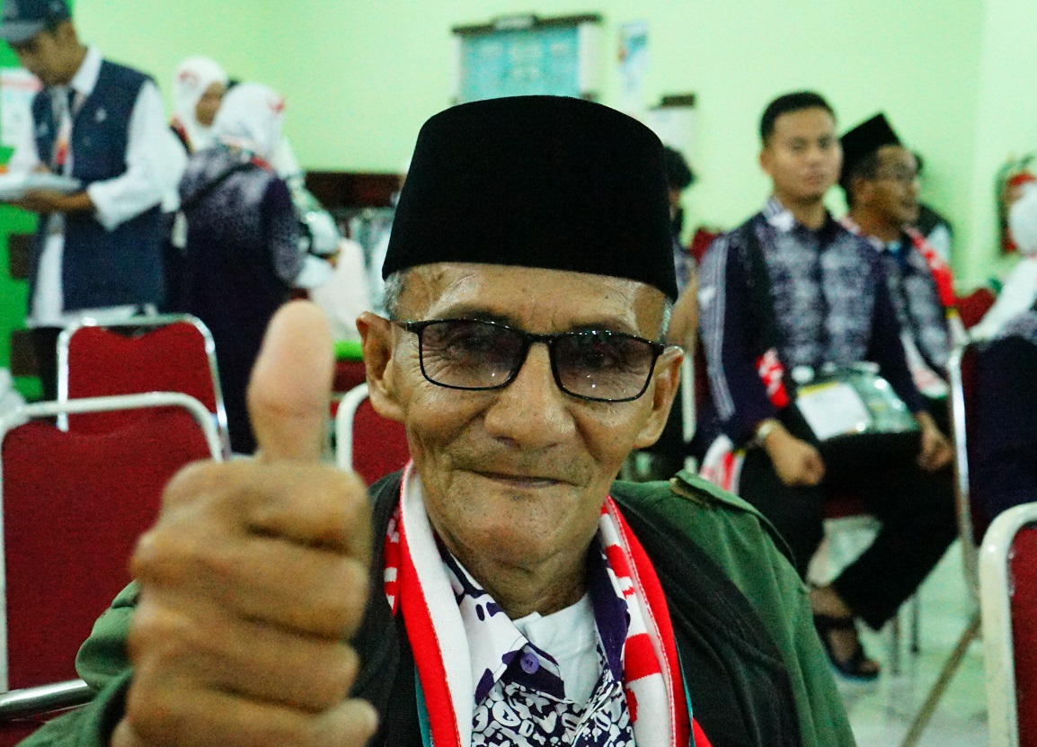 Kisah Rohmat Penjual Trasi, dari Modal Jualan Rp5.000 Bisa Berangkat Haji
