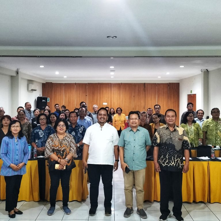 Pembinaan dan Bimbingan Keluarga Katolik Kota Surakarta, Kuatkan Keluarga Peduli Kesehatan dan Perkuat Iman