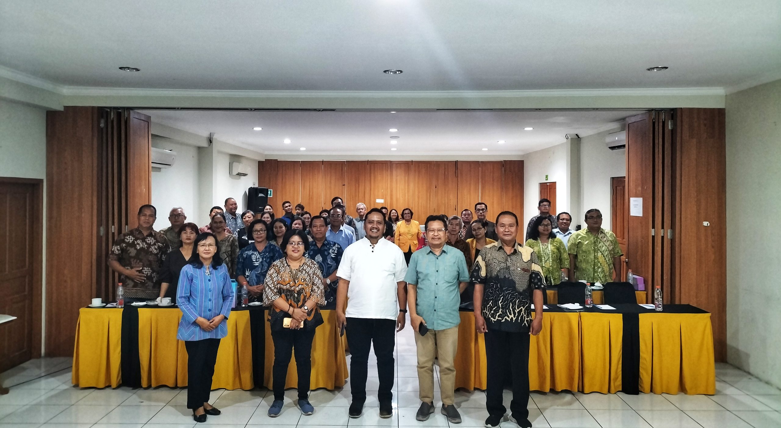 Pembinaan dan Bimbingan Keluarga Katolik Kota Surakarta, Kuatkan Keluarga Peduli Kesehatan dan Perkuat Iman