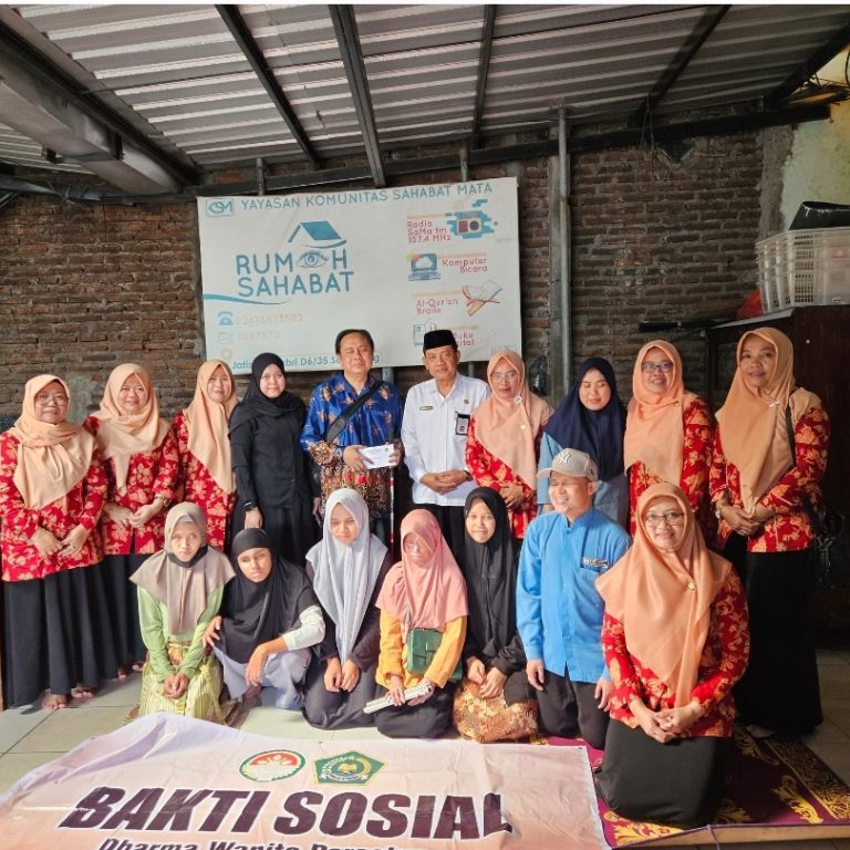 DWP Kemenag Kota Semarang Berbagi dengan Sahabat Mata