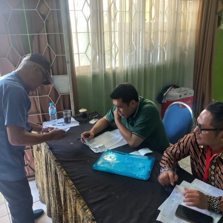 Layanan Pengambilan Koper Jemaah Haji kloter 43 SOC