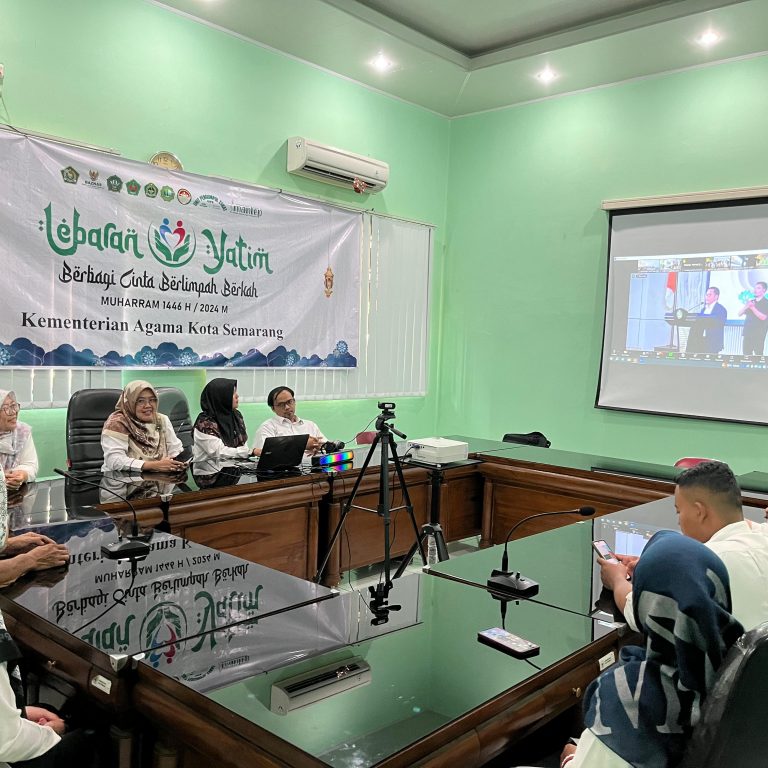 Kemenag Kota Semarang Ikuti Daring Nasional Kick off Kolaborasi Program Zakat dan Wakaf 2024