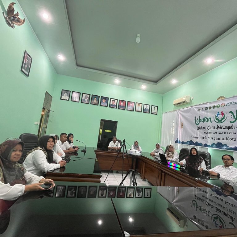 Zakat dan Wakaf Potensi Pembangunan Ekonomi Umat