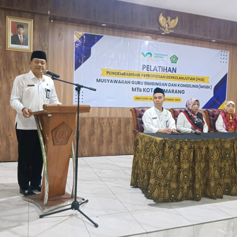 Pembukaan Pelatihan PKB Pokja MGBK MTs Kota Semarang Tahun 2024