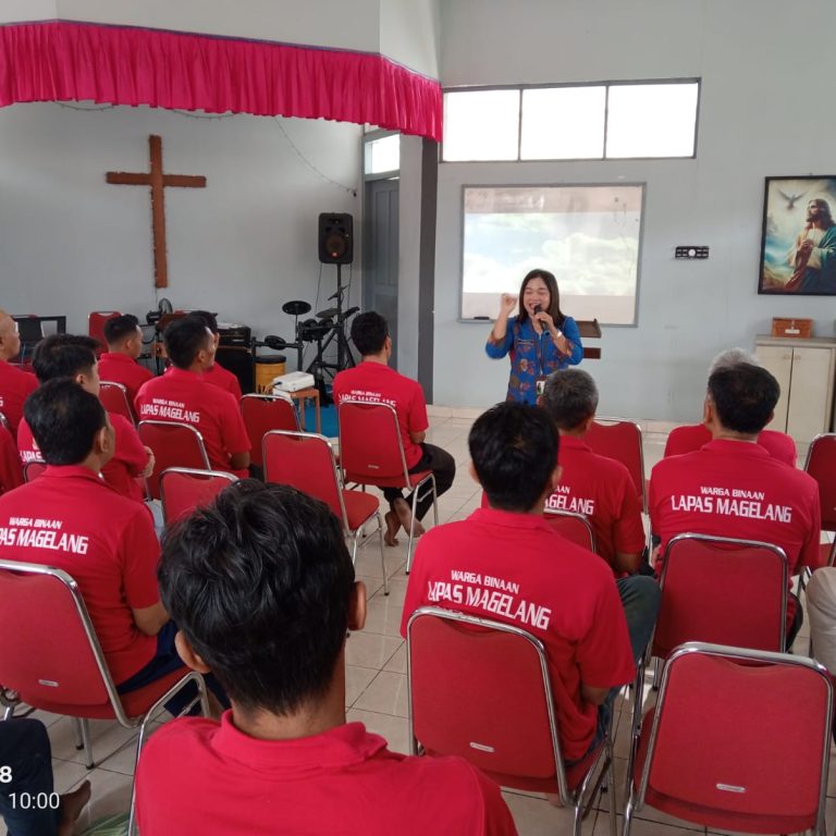 Lis Rosalina, Ajak Jauhi Judi Online Warga Binaan di Lapas Magelang