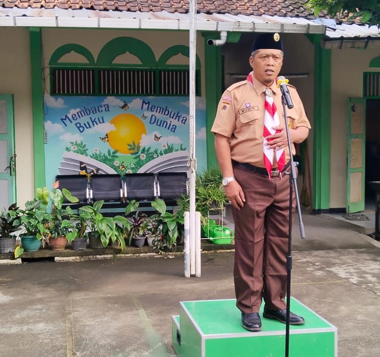 Kepala Kemenag Lepas Kontingen Jambore Pramuka MTS Kota Magelang Ke Tingkat Provinsi