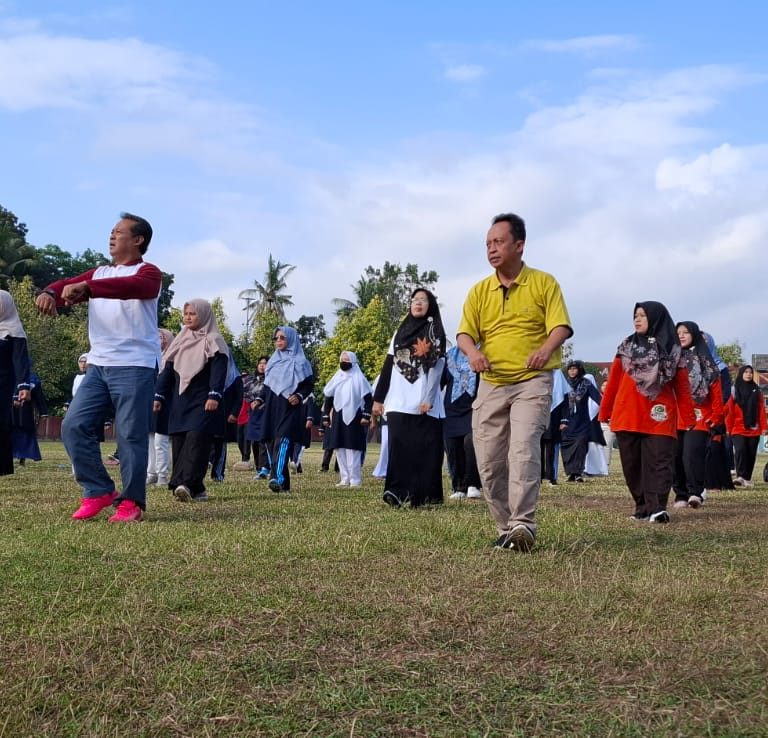 Senam Bareng di Tamkot Sumpiuh