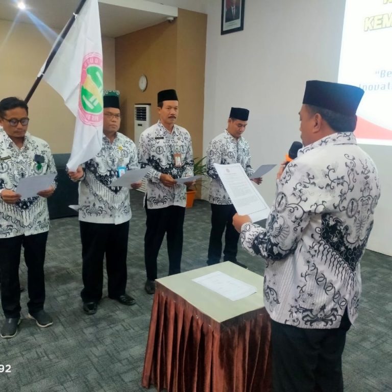 Pengukuhan Pengurus PGRI Cabsus Kemenag Kota Semarang Periode 2024-2029