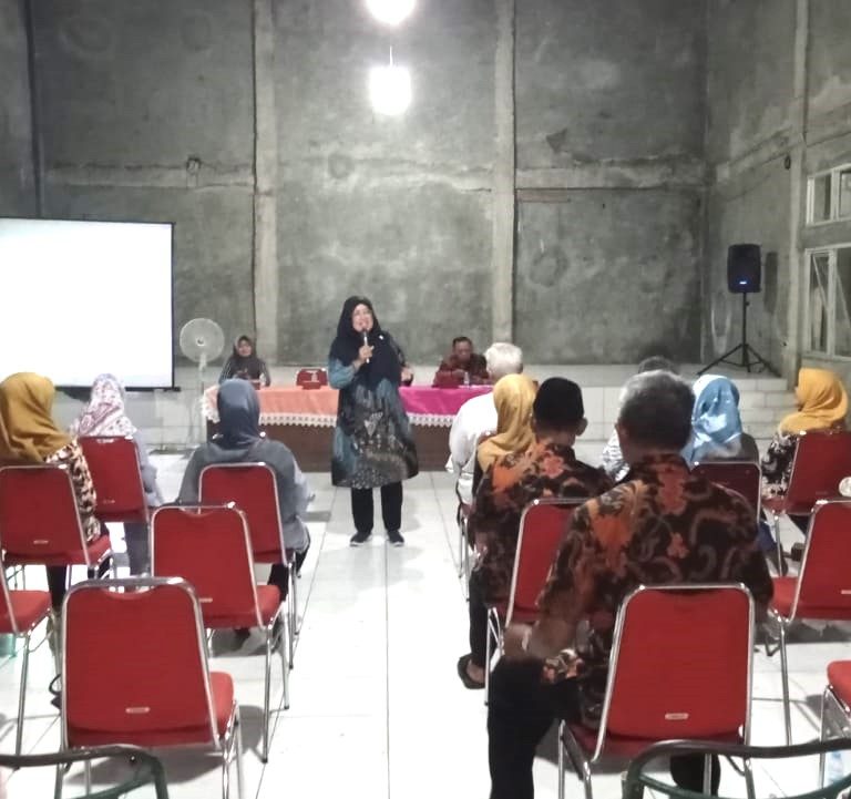 Satgas Halal Kota Semarang Sosialisasikan Label Halal kepada Pelaku UMKM Purwoyoso Ngaliyan