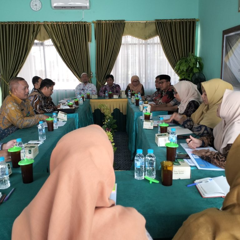 Menyambut Wajah Baru di Bulan Oktober, Kankemenag Kota Surakarta Laksanakan Rapat Koordinasi Terbatas