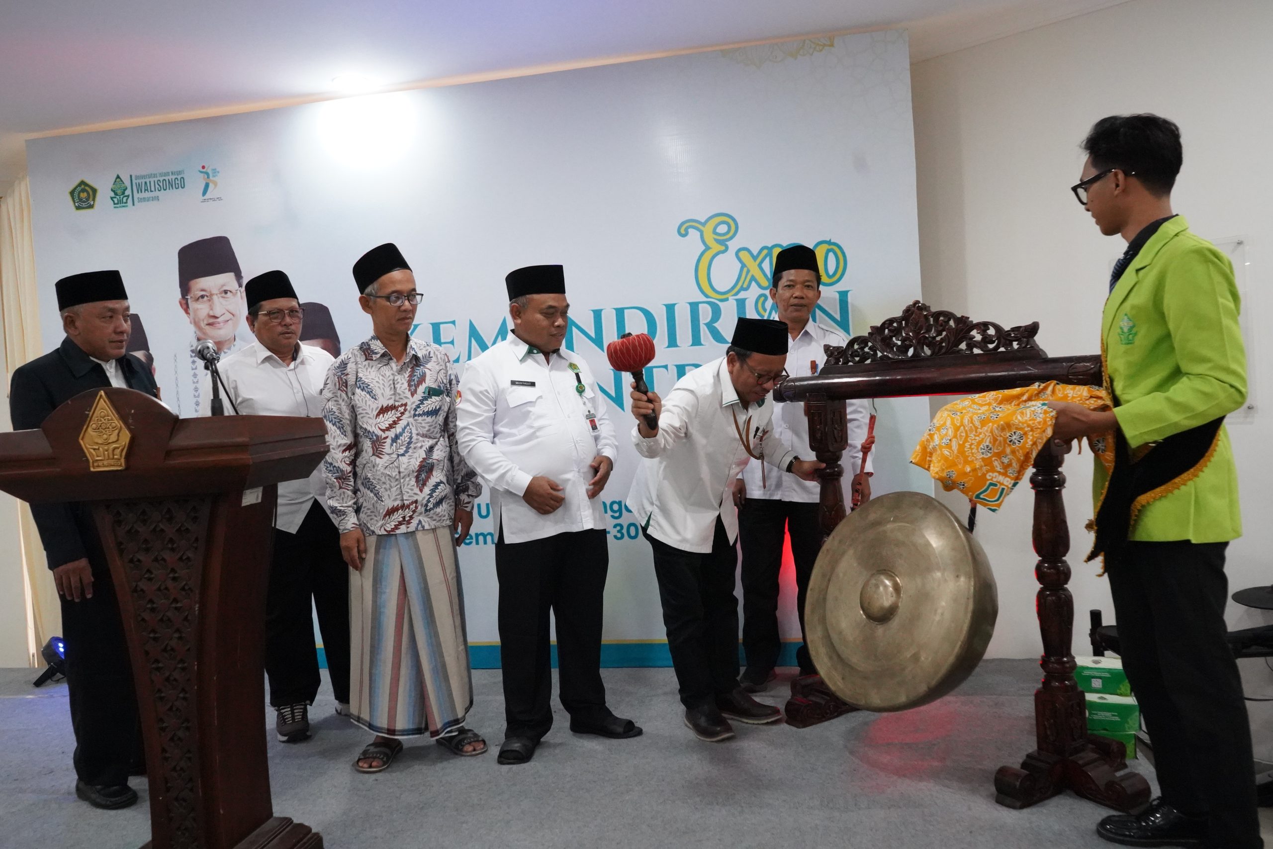 UIN Walisongo dan Kemenag Jateng Gelar Expo Kemandirian Pesantren 2024