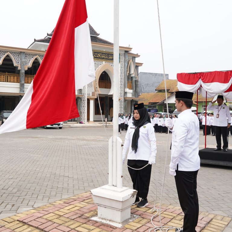 Peringatan Hari Guru Nasional 2024, Momentum Wujudkan Guru-Guru Hebat Indonesia
