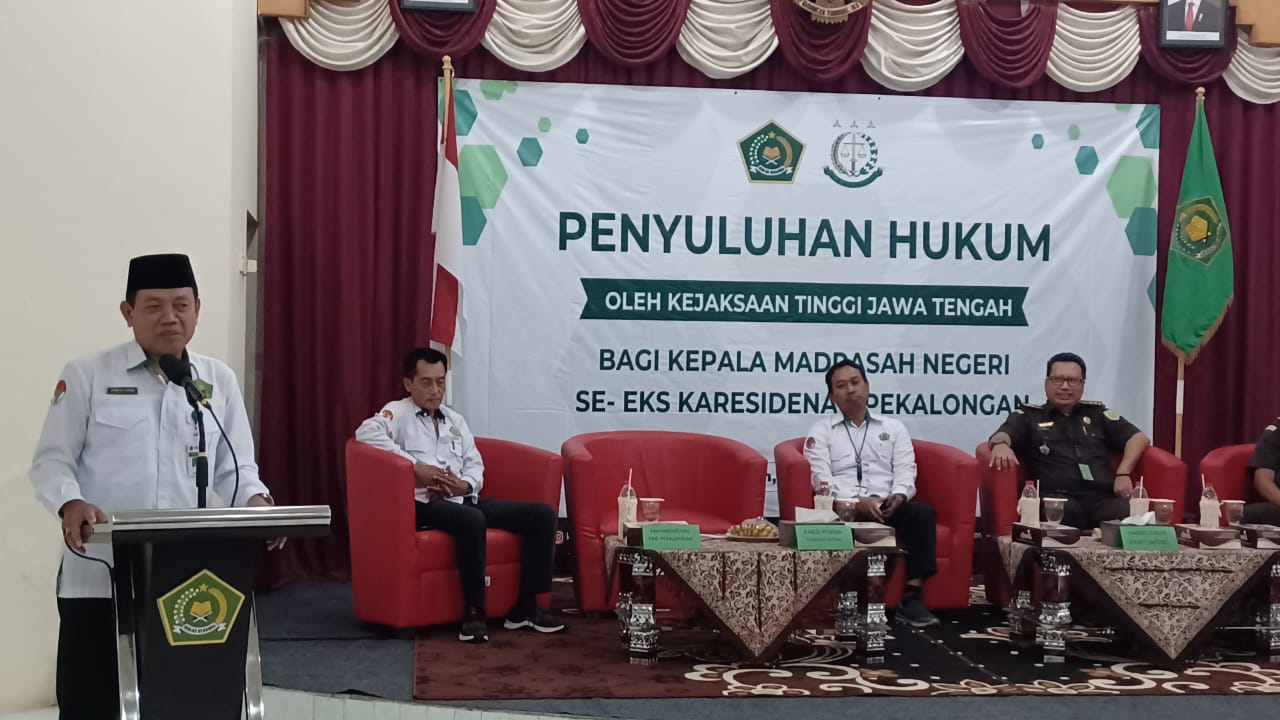 Kemenag se-Eks Karesidenan Pekalongan Gelar Penyuluhan Hukum, Hadirkan Narasumber dari Kejaksaan Tinggi Jawa Tengah