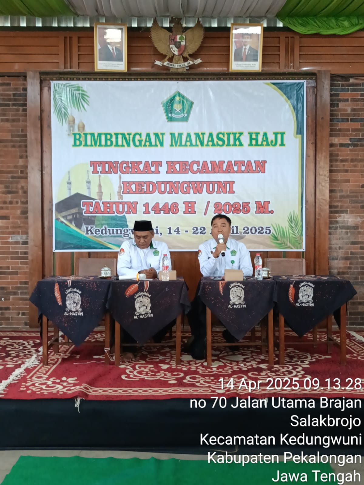 Kegiatan Manasik Haji Serentak Digelar di Kabupaten Pekalongan, Kasi PHU Sampaikan Hak dan Kewajiban Jamaah di Kecamatan Kedungwuni
