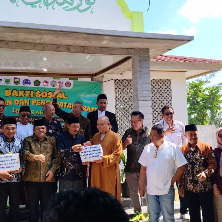 Kolaborasi Kemenag Jateng, Walubi dan Pemkab Semarang Gelar Bakti Sosial: Kesehatan Paling Berharga adalah Kerukunan