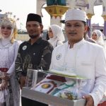 Sambut Hari Santri 2026, Bimas Islam Gelar Nikah Massal 62 Pasangan Pengantin Pak Yai dan Bu Nyai Mantu di Jateng